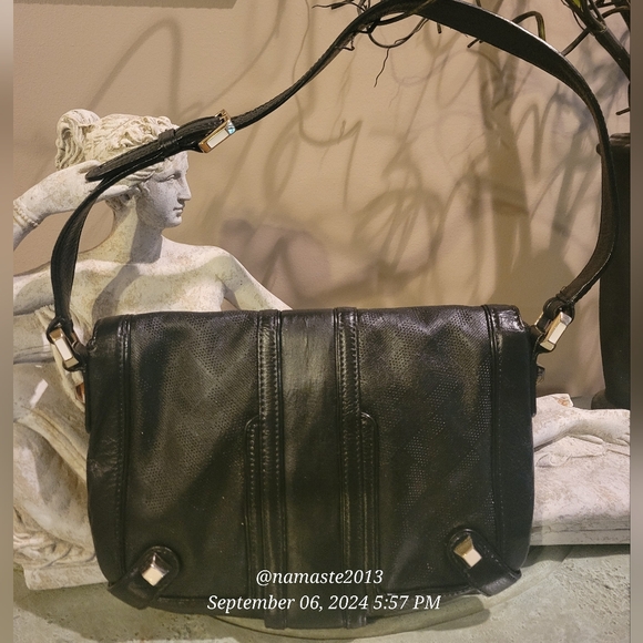 L.A.M.B. Gwen Stefani Lotus Leather Shoulder Bag Designer Handbag Celebrity #20 - Picture 13 of 17